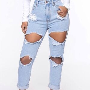 Fashion Nova - Cara distressed boyfriend jeans size: 1X